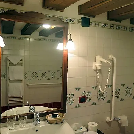 Mont Cervin Bed & Breakfast 4*